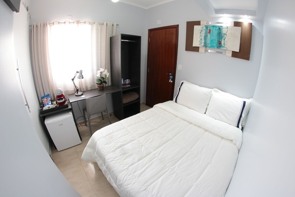 Deluxe Double Room Single Use photo 2