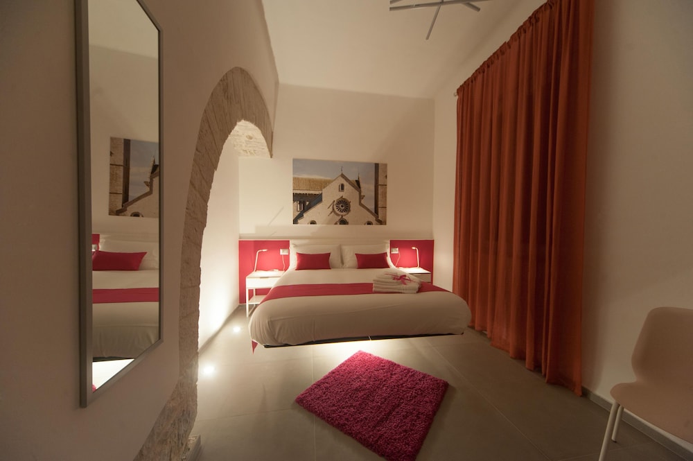 Classic Triple Room (Dimora Ludovica) photo 1