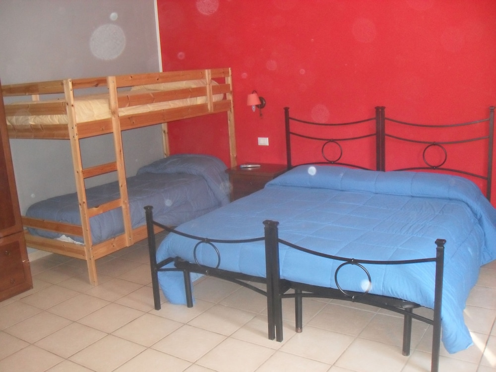 Family Quadruple Room photo 1
