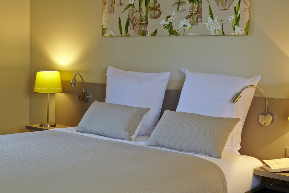 Superior Room, Garden View