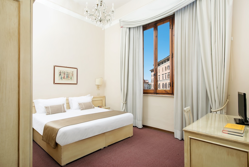 Standard Double or Twin Room - Photo 4