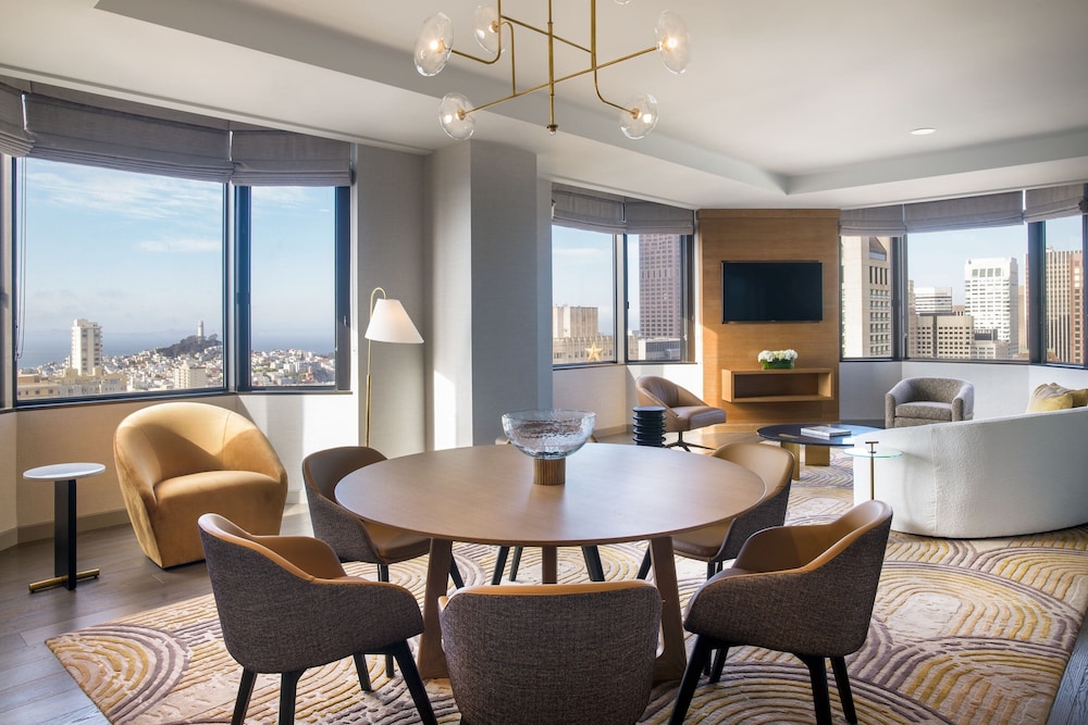 Luxury Suite, 2 Bedrooms - Photo 4
