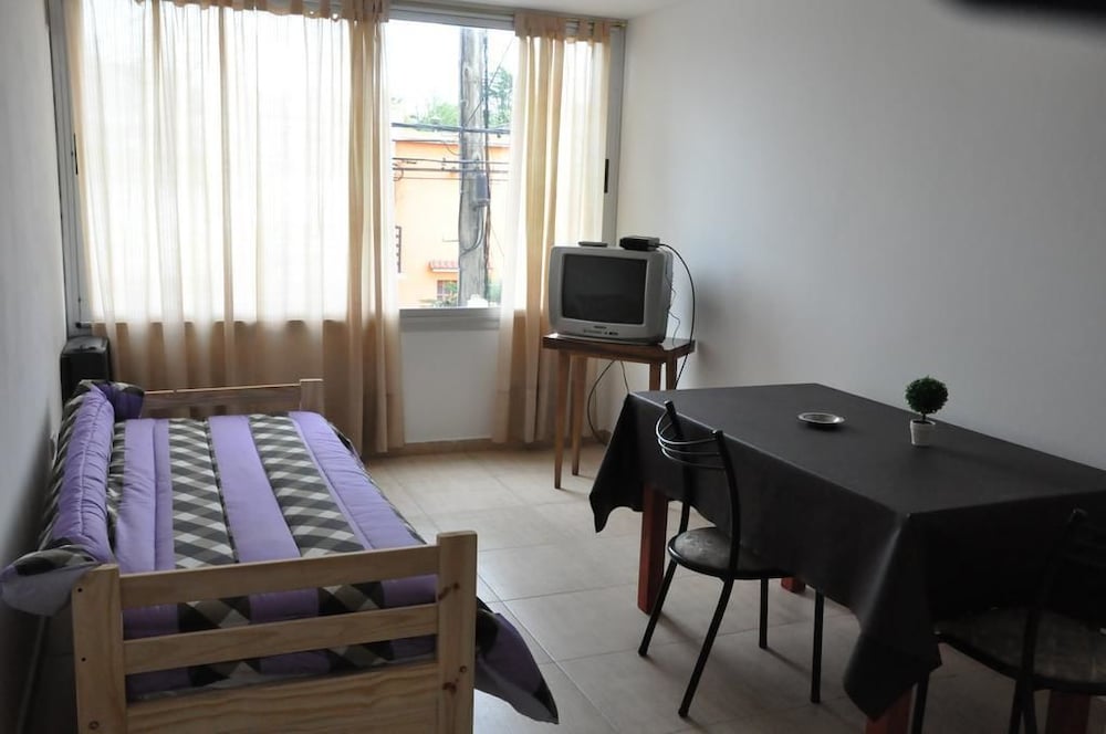 Traditional Apartment photo 2