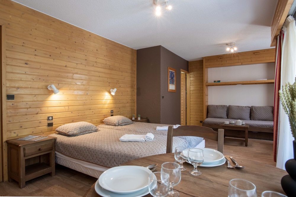 Studio Suite, Multiple Beds, Balcony photo 3