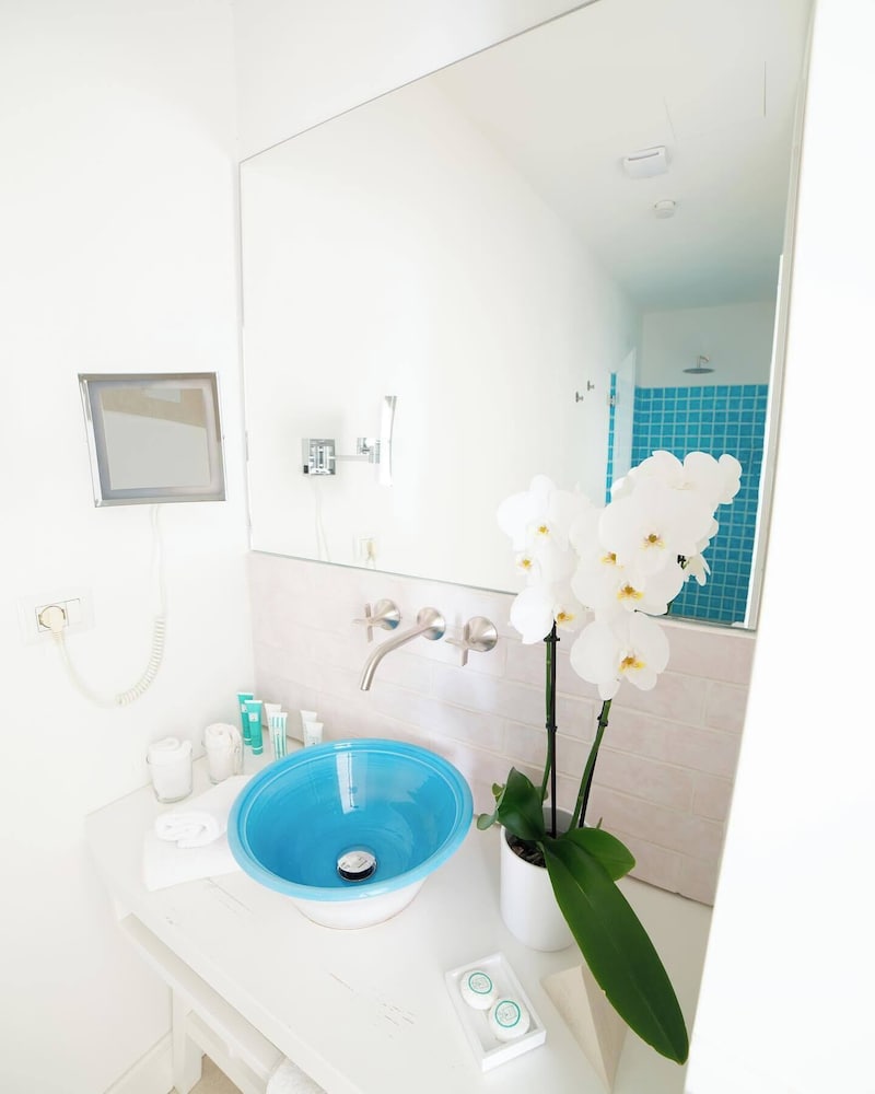 Superior Double Room, Balcony, Sea View photo 3