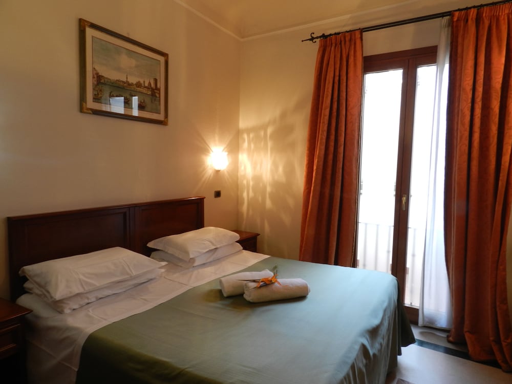 Classic Double or Twin Room