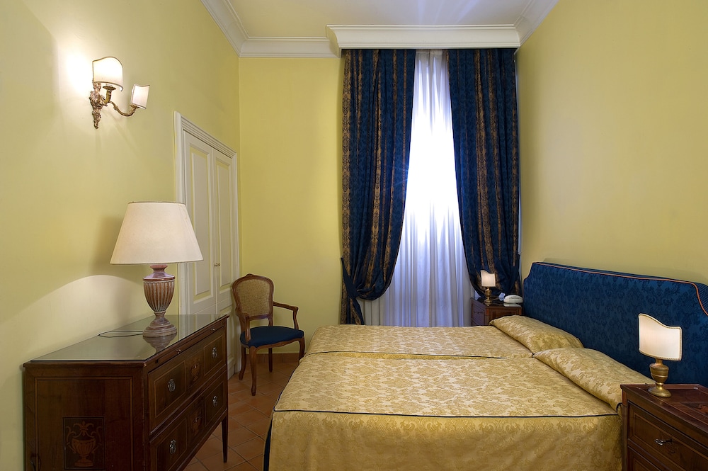 Standard Double Room Single Use - Photo 1