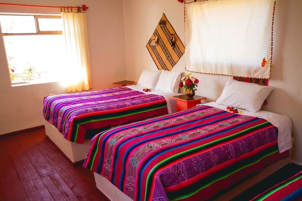 Traditional Triple Room, Lake View photo 2