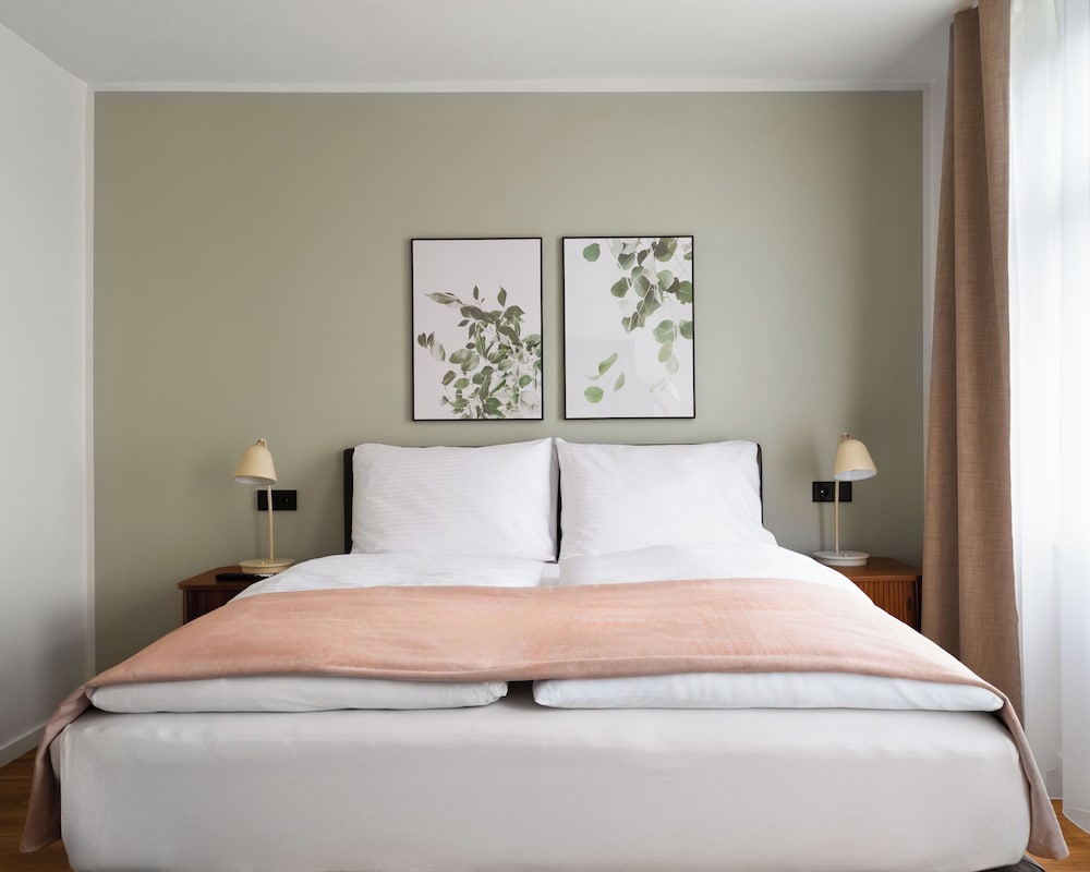 Comfort Queen Room photo 2