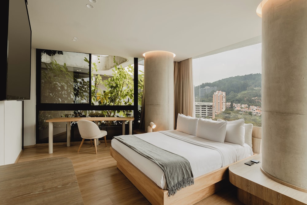 Grand Apartment, Terrace
