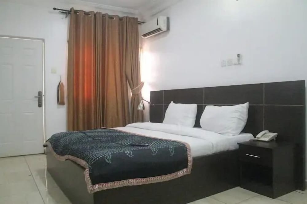 Economy Room, Balcony, City View