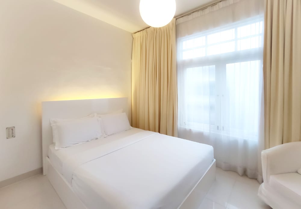 Standard Room, 1 Queen Bed photo 3