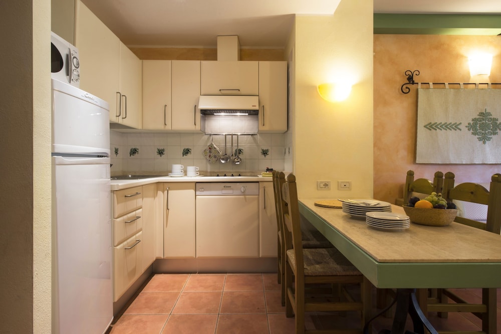 Apartment, 1 Bedroom, Kitchenette - Photo 6