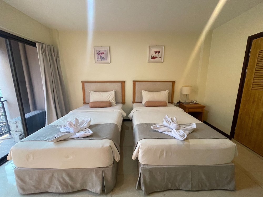 Deluxe Twin Room, 1 Bedroom, City View