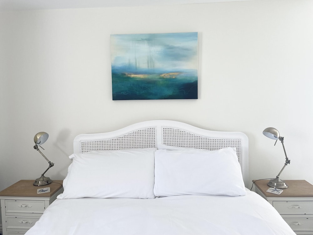 Deluxe Apartment, Private Bathroom, Garden View (Hazelwood) photo 3