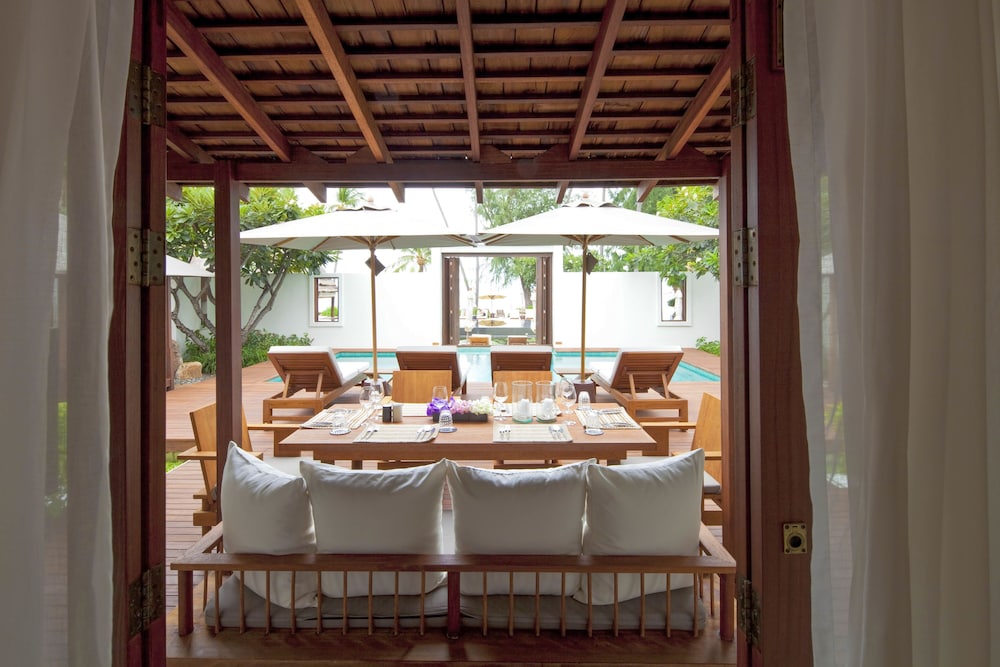Duplex Interconnecting Pool Villa Suite photo 2
