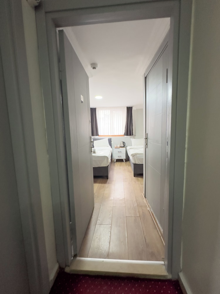 Triple Room photo 2
