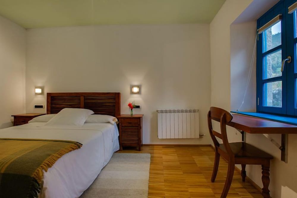 Double Room, 1 Queen Bed, Mountain View, Mountainside photo 3