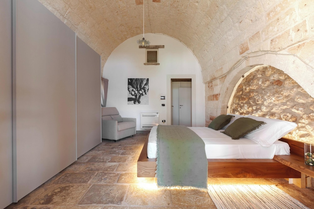 Standard Apartment, Multiple Bedrooms, 2 Bathrooms (Masseria Misocampo Tirì With Garden)