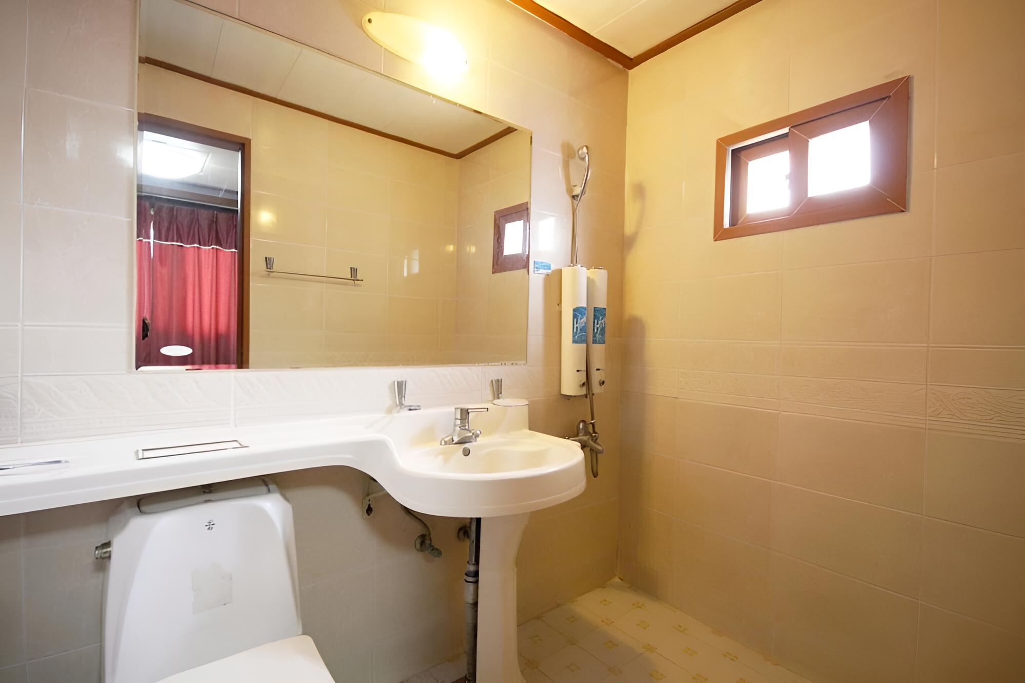 Room (Special Room) - Photo 3