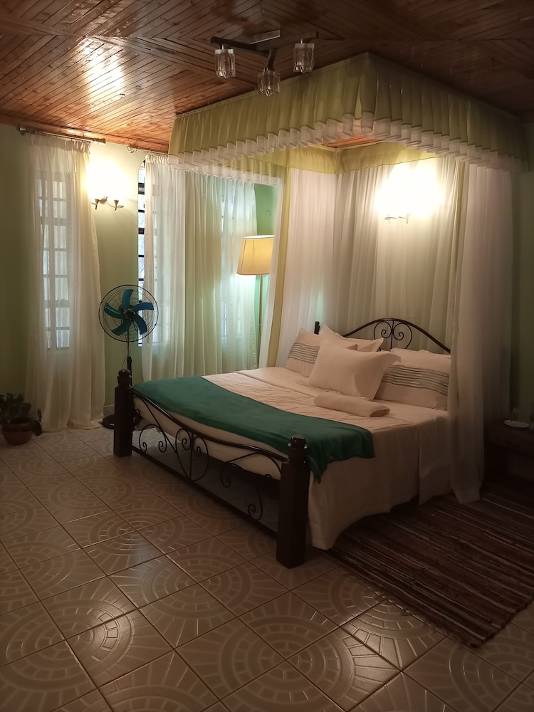 Double or Twin Room photo 2