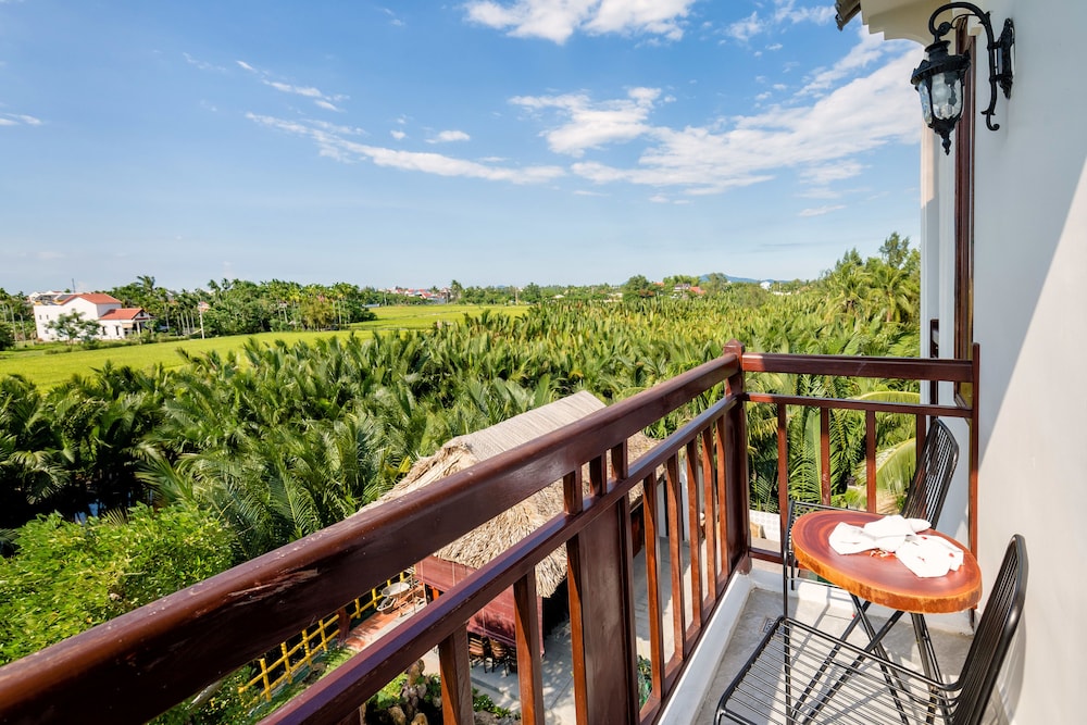Deluxe Double Room, Balcony - Photo 8