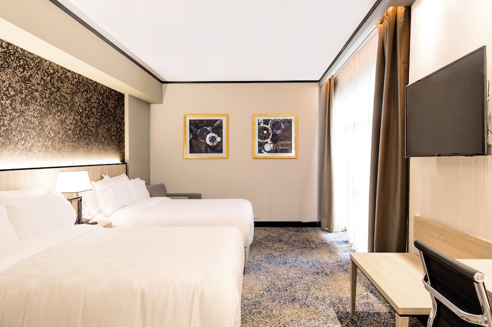 Premium Room, 2 Queen Beds (High Floor)