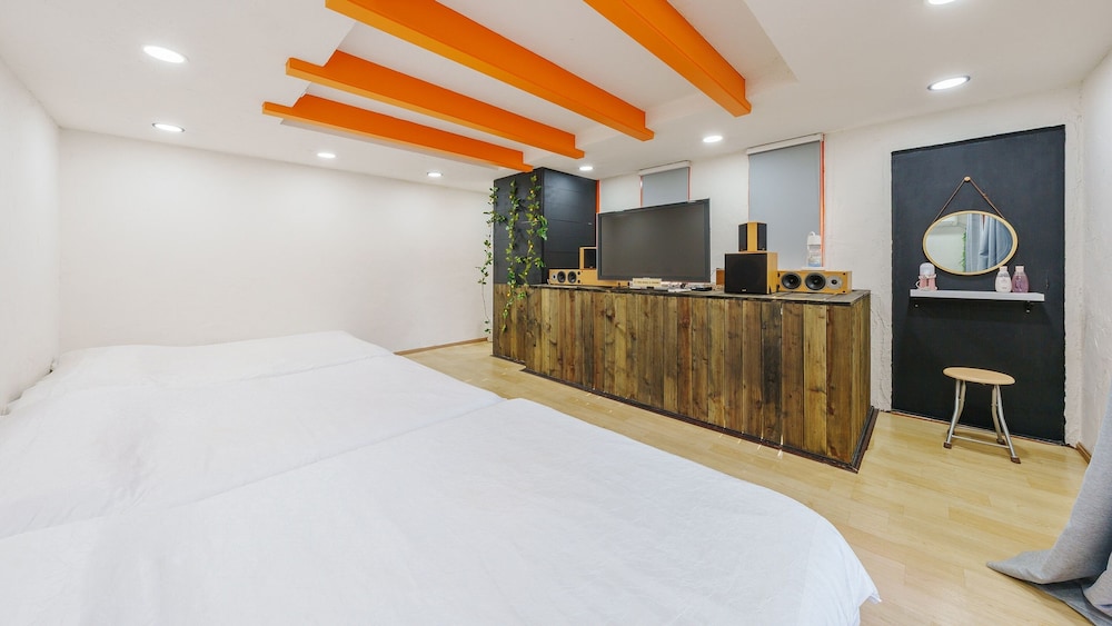 Basic Room, 1 Bedroom (Room 101) - Photo 12