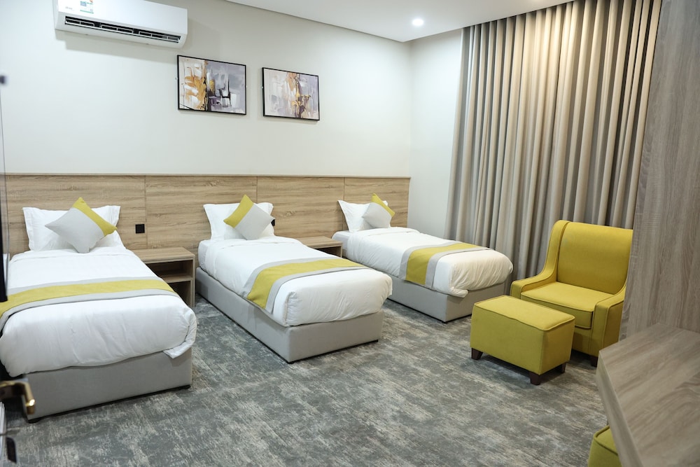 Superior Triple Room photo 1