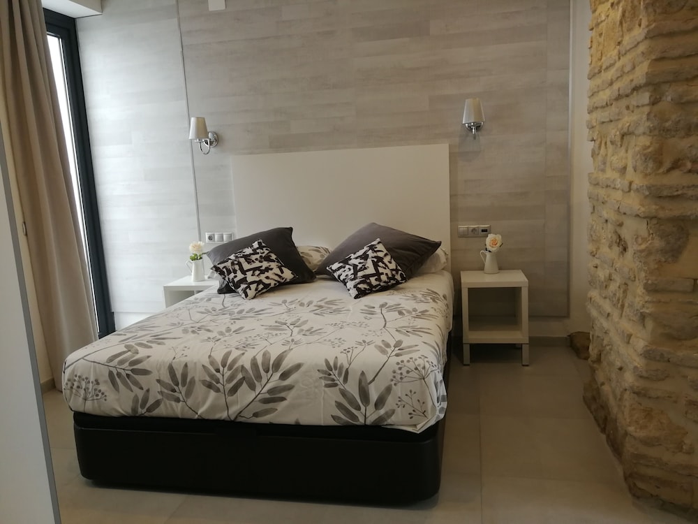 Estudio Superior, Accesible