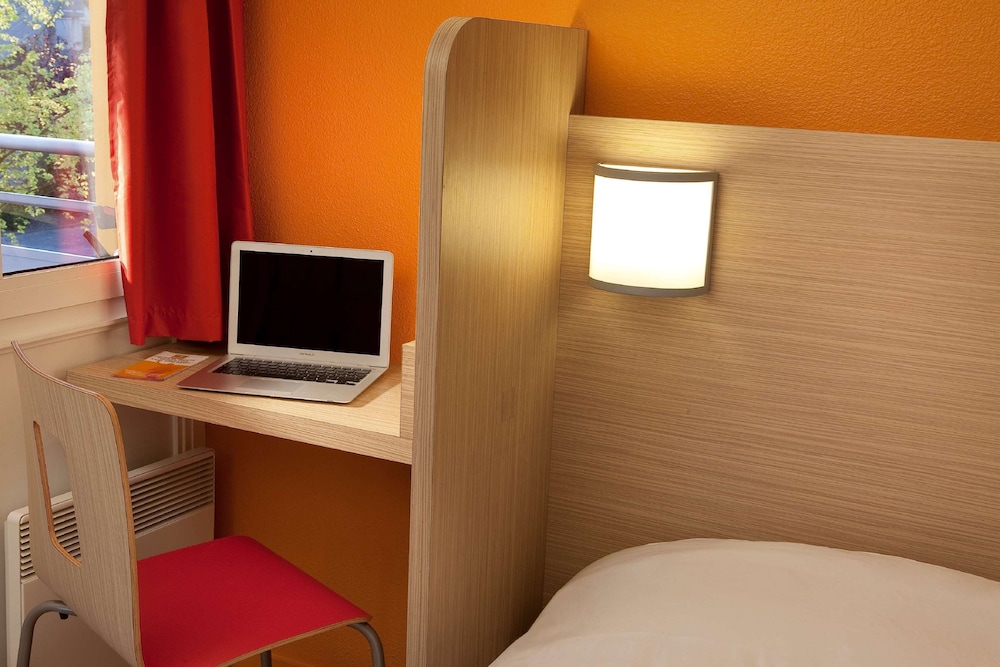 Standard Room, 2 Twin Beds photo 2