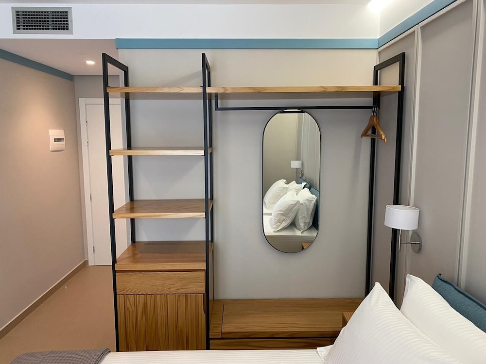 Deluxe Double Room, 1 King Bed, Sea View photo 3