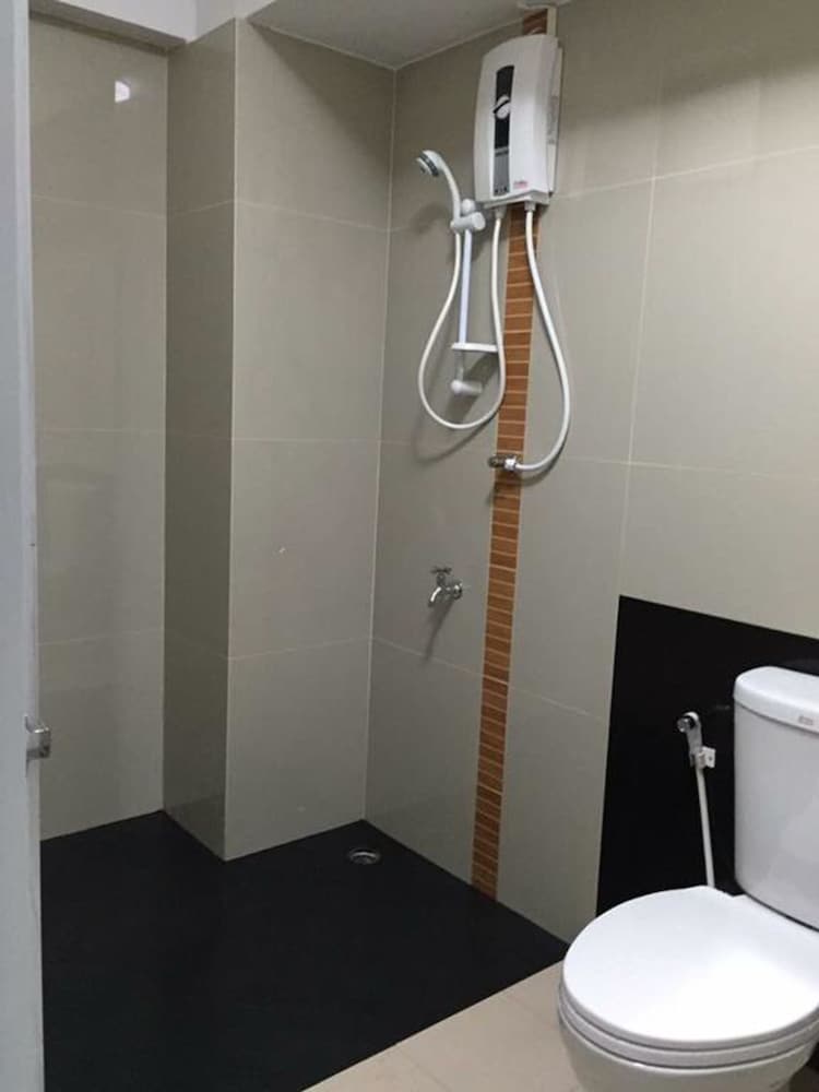 Standard Twin Room photo 2