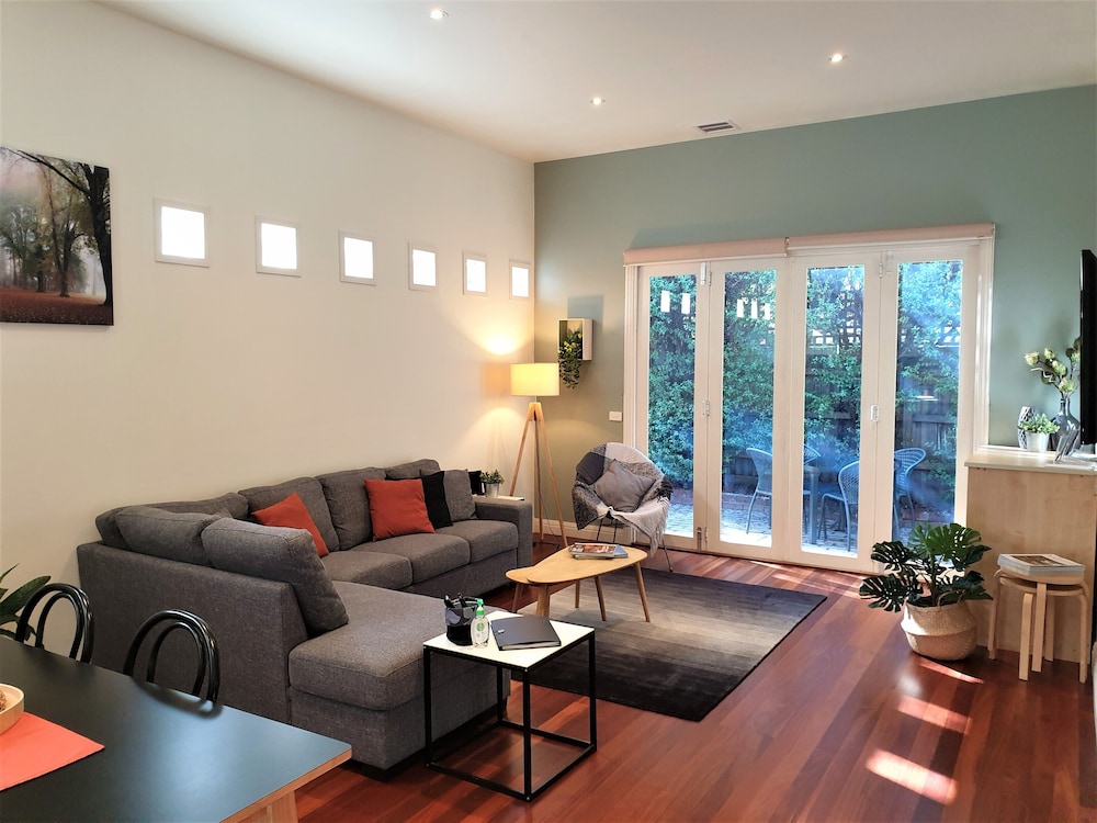 Healesville House