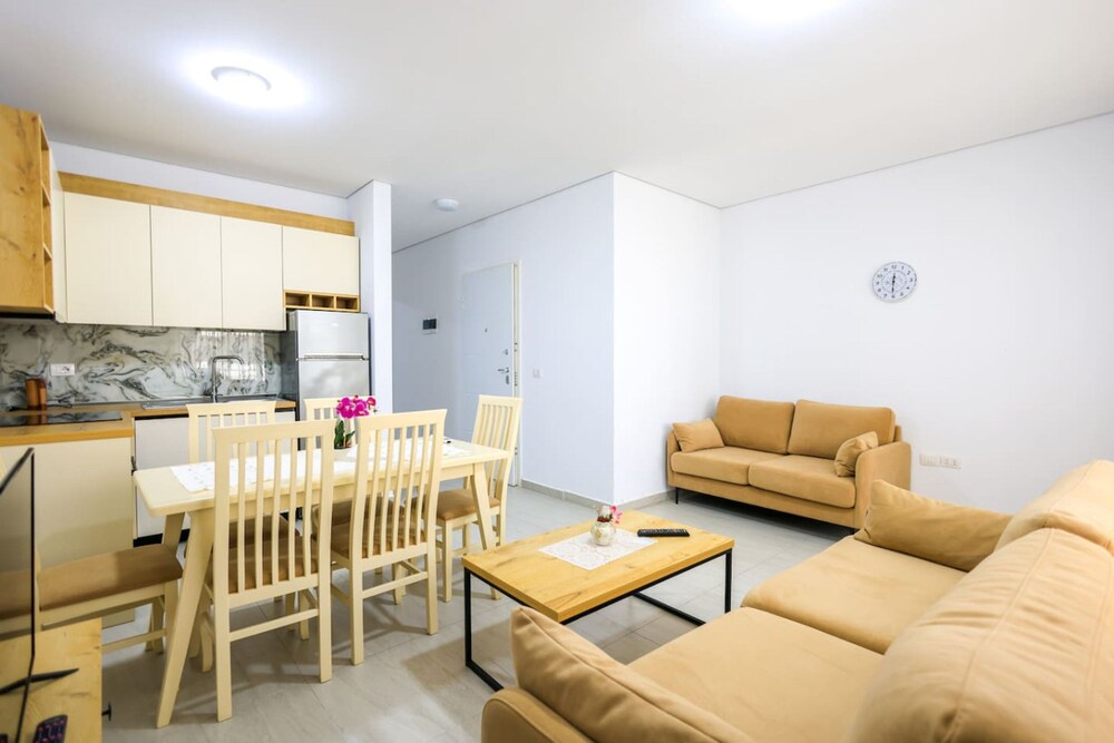 Apartment photo 3