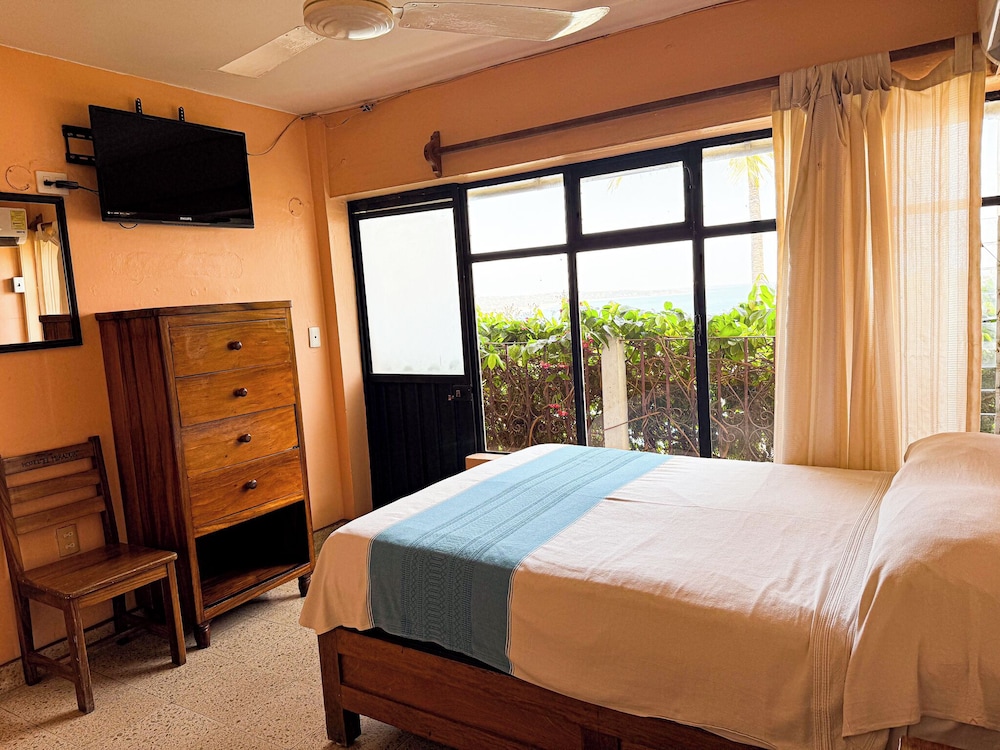 Standard Room, 1 Double Bed, Sea View