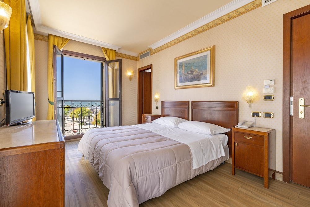 Classic Double Room (Partial  View) - Photo 3