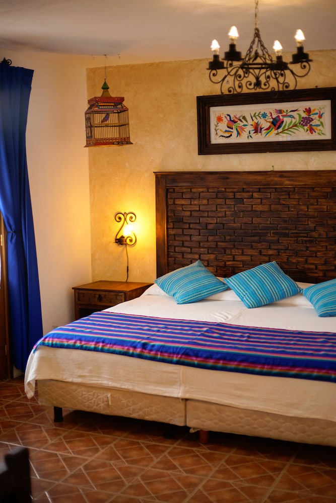 Family Triple Room, 1 Bedroom, City View, Tower photo 3