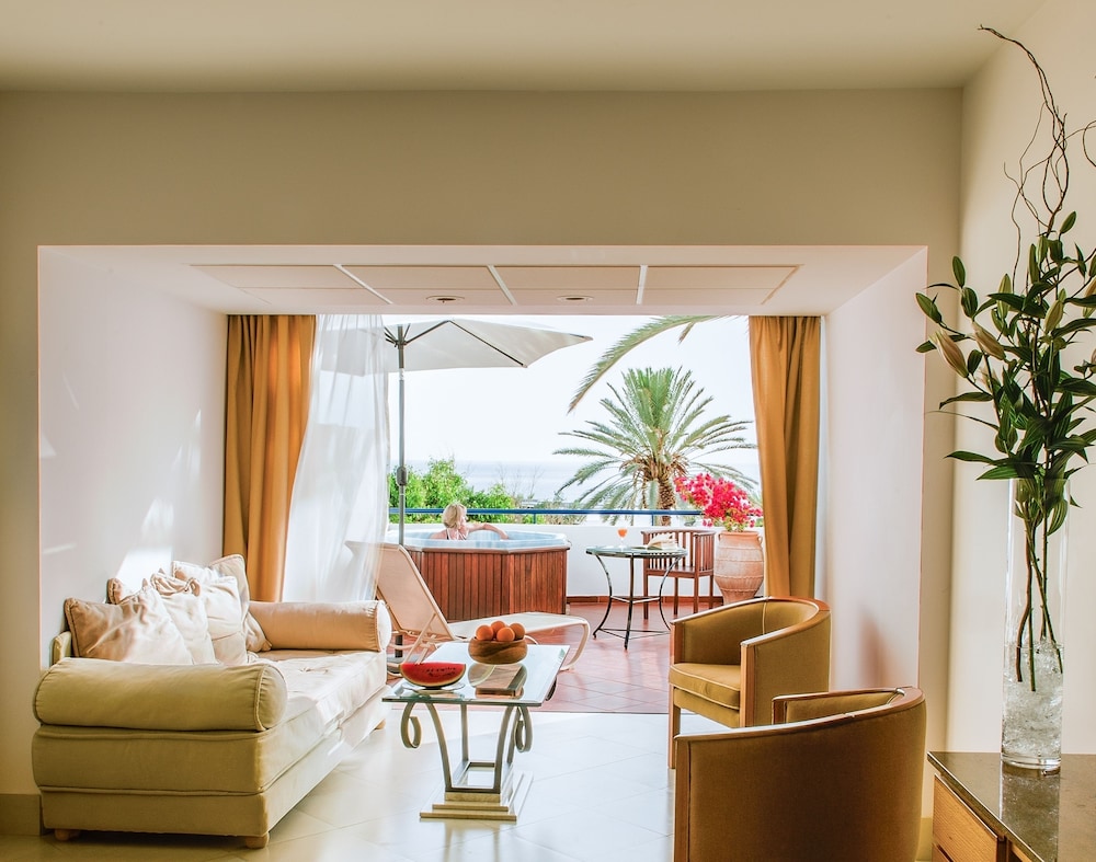 Junior Suite Sea View Outdoor Hot Tub