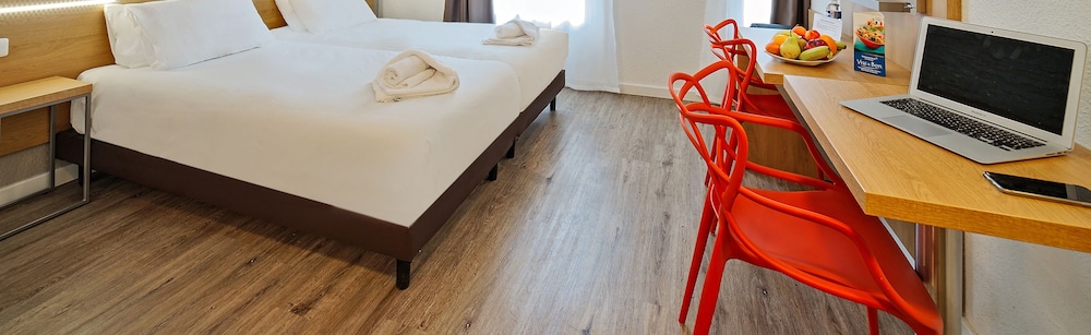 Studio, 1 Double or 2 Twin Beds - Photo 3