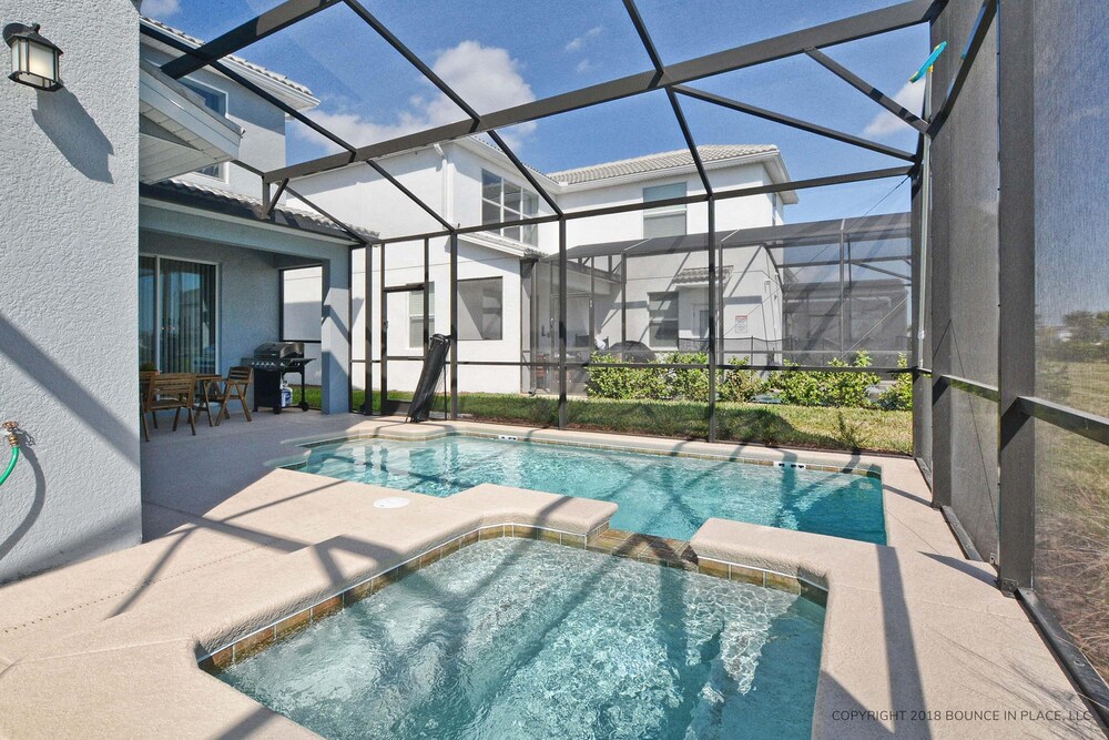 Stunning 5BD Home Private Pool and Spa Game Room, Billede 19