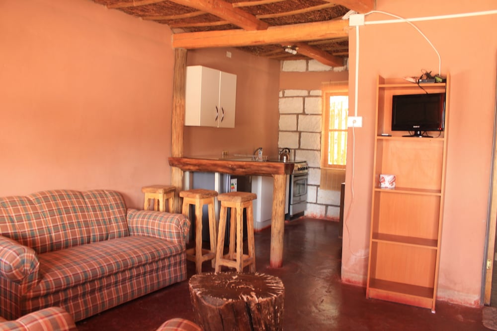 Bungalow, 2 Bedrooms photo 3