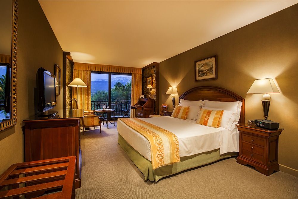 Habitación Doble o Twin Deluxe con Vista a la Montaña