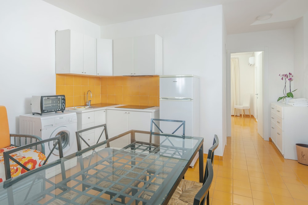 Panoramic Apartment, 2 Bedrooms, Patio, Sea View photo 2