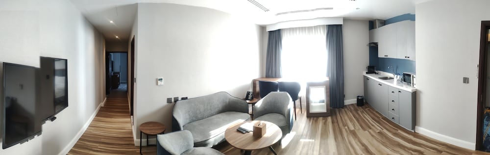 Family Suite, 2 Bedrooms, Sea View photo 3