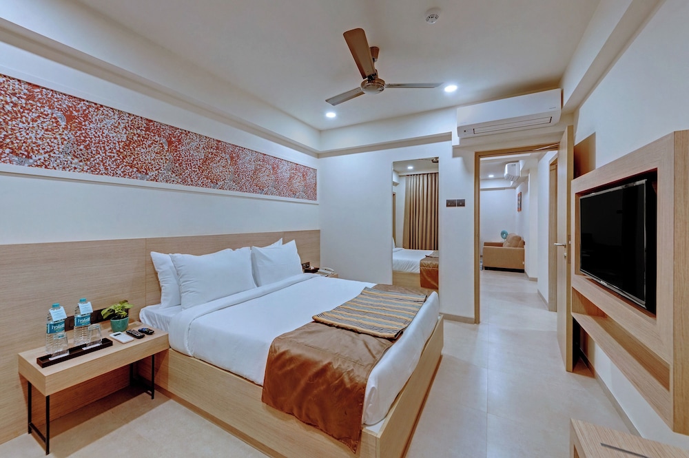Hazel Suite, 1 Queen Bed