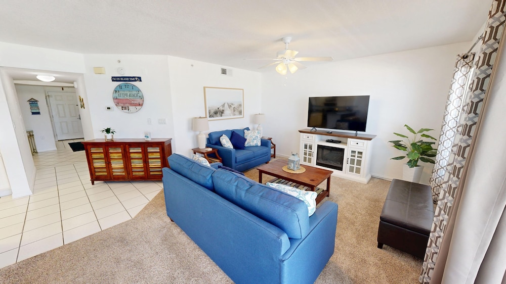 Condo, 2 Bedrooms
