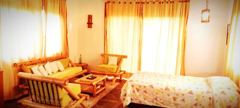 Junior Suite, 1 Queen Bed photo 2