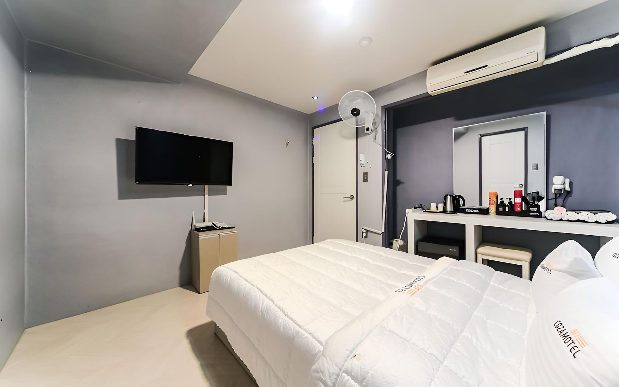 Room (Standard room) - Photo 6