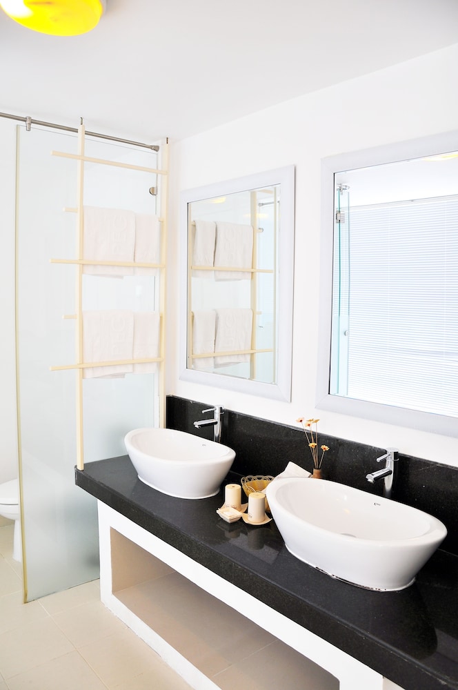 2 Bedroom Pool Villa Hillside - Photo 12